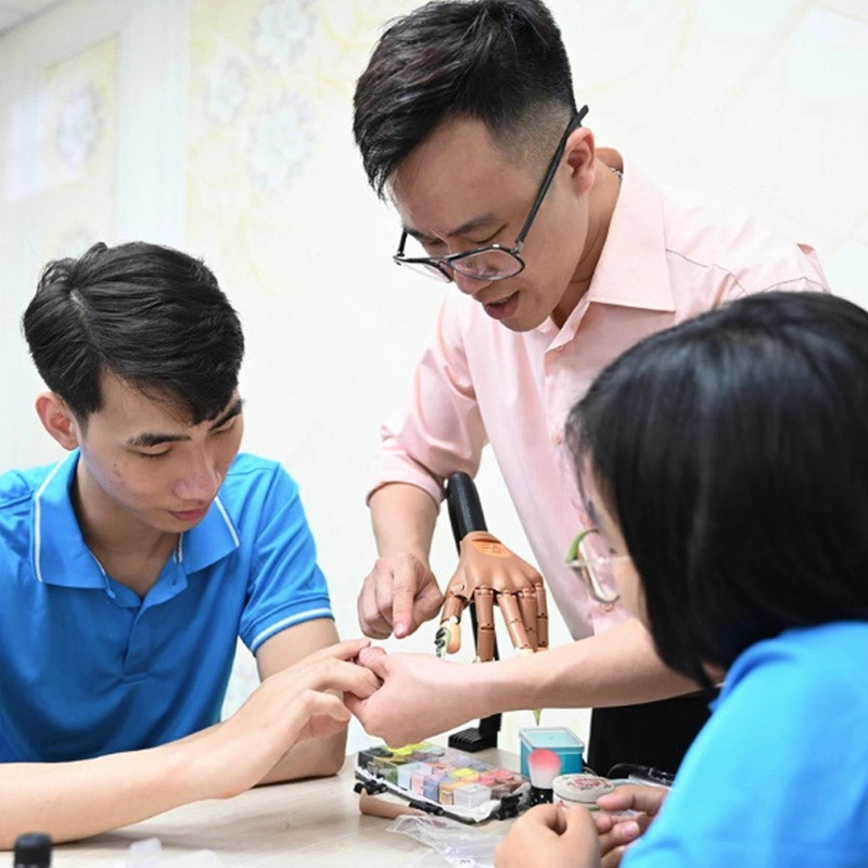 Học Nail – Vẽ Móng Nghệ Thuật: Nghề Làm Đẹp Hot, Thu Nhập Ổn Định