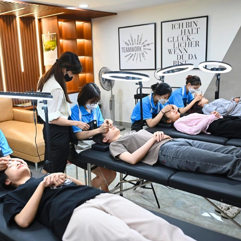 Khóa Học Nối Mi – Con Đường Nhanh Nhất Để Vào Nghề Làm Đẹp